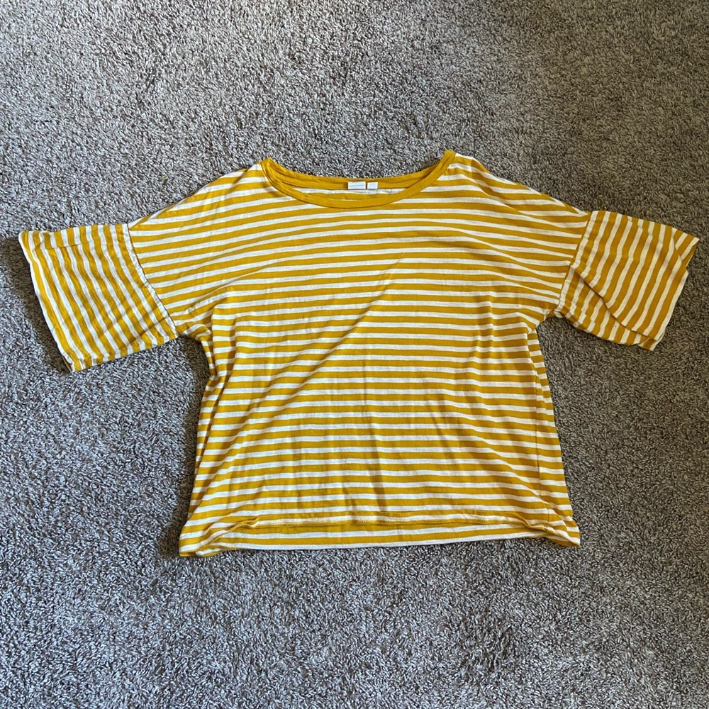 Medium Striped White and Yellow Top!